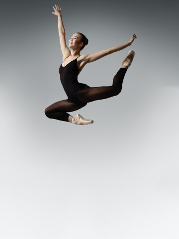 young ballet dancers rehearsing at the École supérieure de ballet du Québec